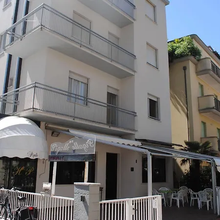 Pigalle Hotell