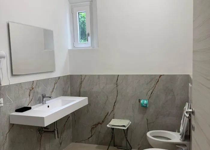 Отель Pigalle *