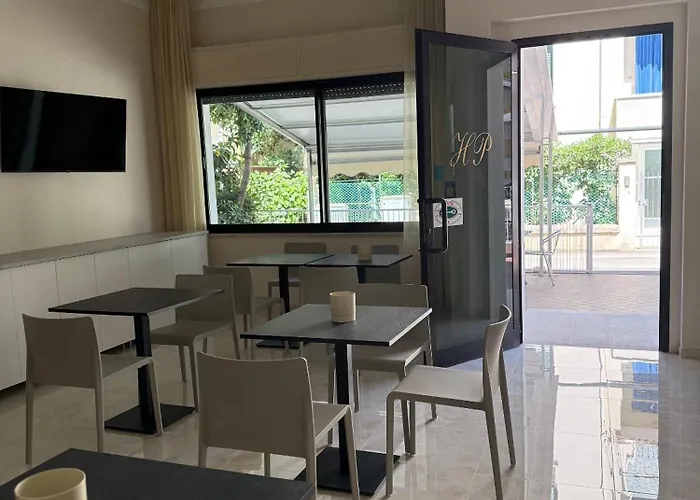 Pigalle Отель *