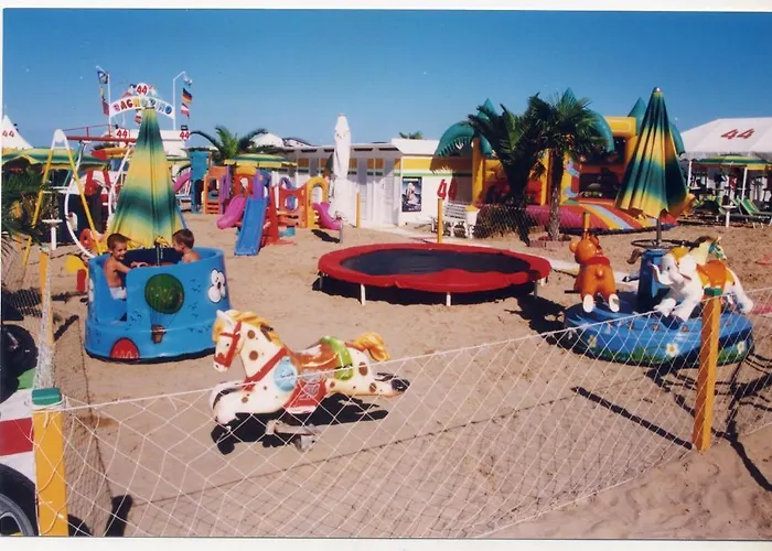 Отель Pigalle *