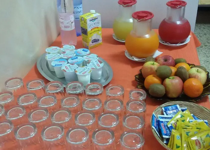 Отель Pigalle *